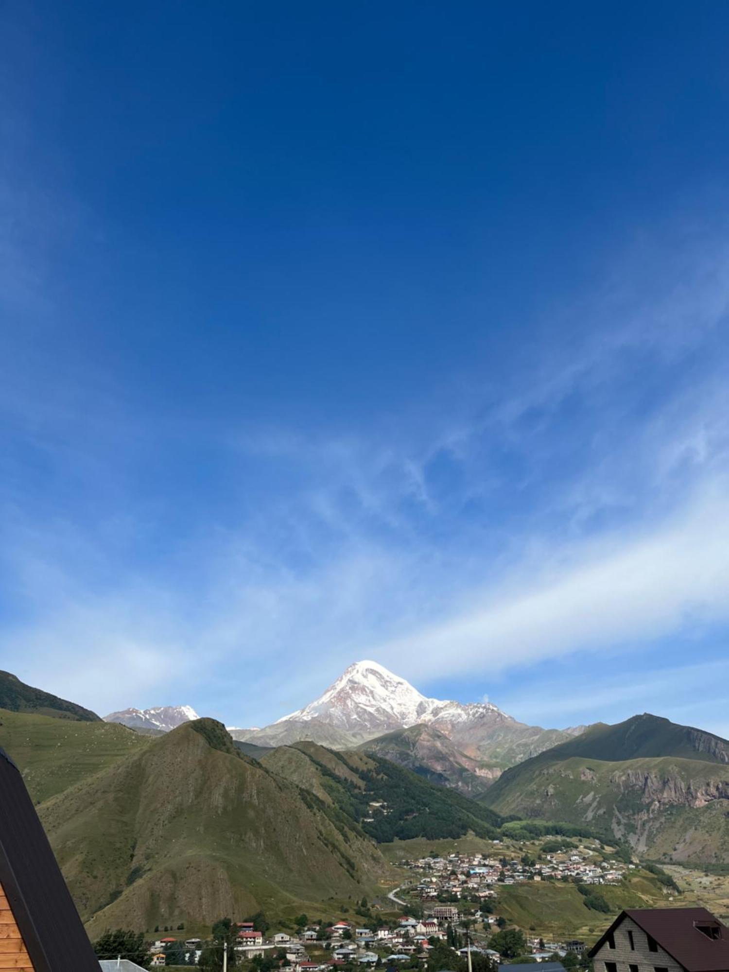 Ska Cottage Kazbegi Esterno foto